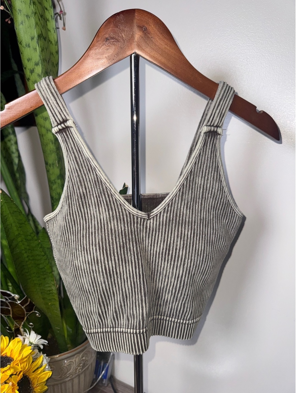 Acid Wash Seamless Ribbed Cropped Bra Padded V-Neck Tank Top, Mocha, Size L/XL